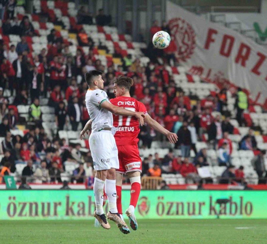 Spor Toto Süper Lig: Antalyaspor: 3 - Alanyaspor: 1 (maç Sonucu)