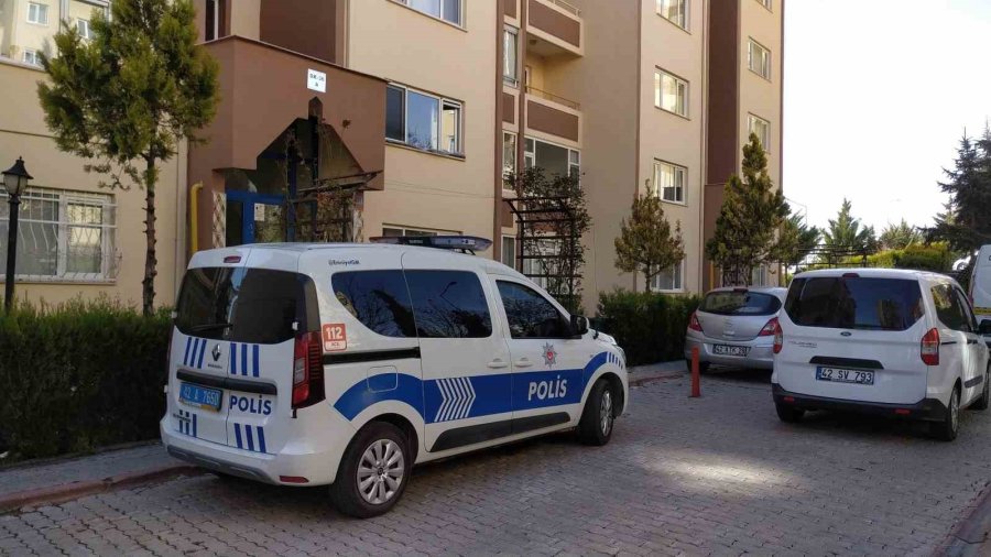 Cinnet Getirerek Karısını Ve Çocuklarını Vuran Emekli Polis Tutuklandı