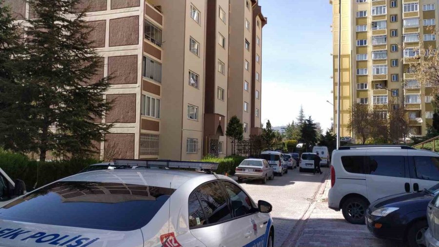 Cinnet Getirerek Karısını Ve Çocuklarını Vuran Emekli Polis Tutuklandı