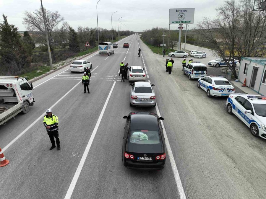 Konya Polisinden Bayram Tatili Yolundaki Sürücülere Uyarı