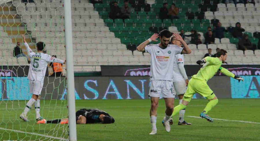 Spor Toto Süper Lig: Konyaspor: 1 - Adana Demirspor: 1 (ilk Yarı)