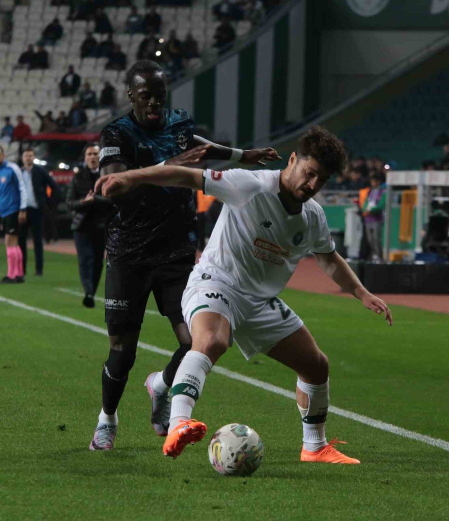 Spor Toto Süper Lig: Konyaspor: 1 - Adana Demirspor: 1 (ilk Yarı)