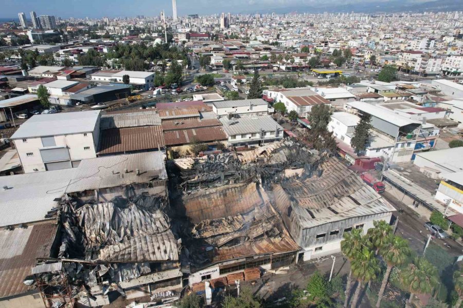 Mersin’deki Yangın Yeri Dron İle Görüntülendi