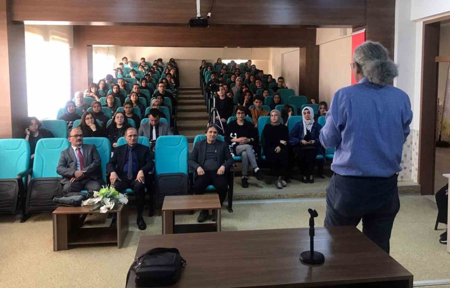 Selçuklu’da 29 Okulda “okur Yazar Buluşmaları” Başladı