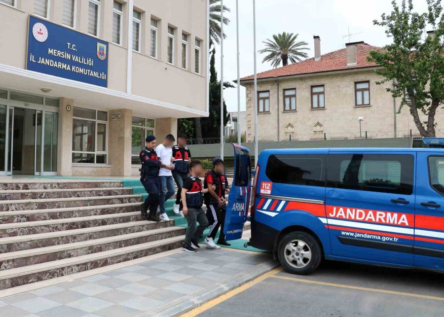 Mersin’de 8 Bin 340 Adet Uyuşturucu Hap Ele Geçirildi