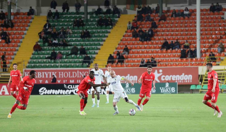 Spor Toto Süper Lig: Corendon Alanyaspor: 1 - Ümraniyespor: 0 (maç Sonucu)