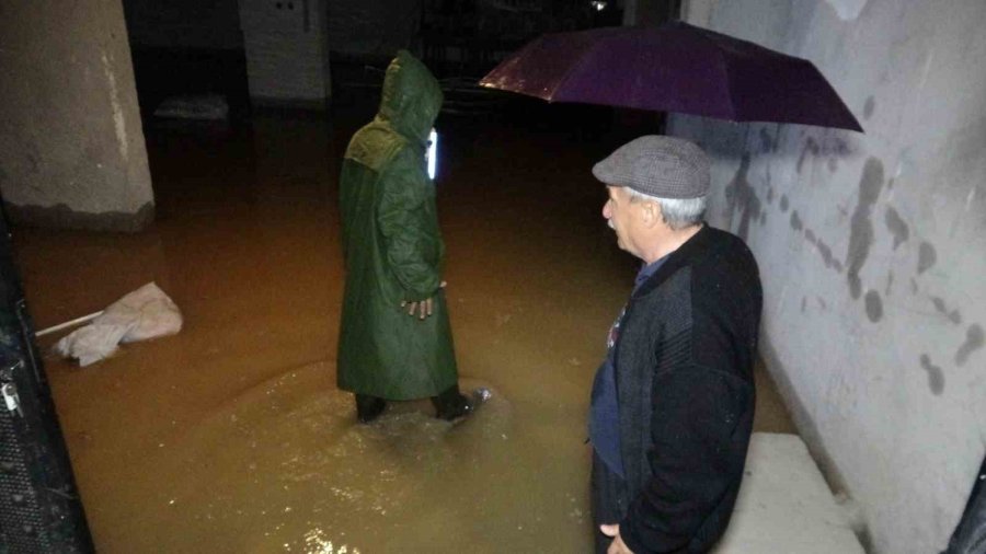 Mersin’i Dolu Ve Sağanak Yağış Vurdu