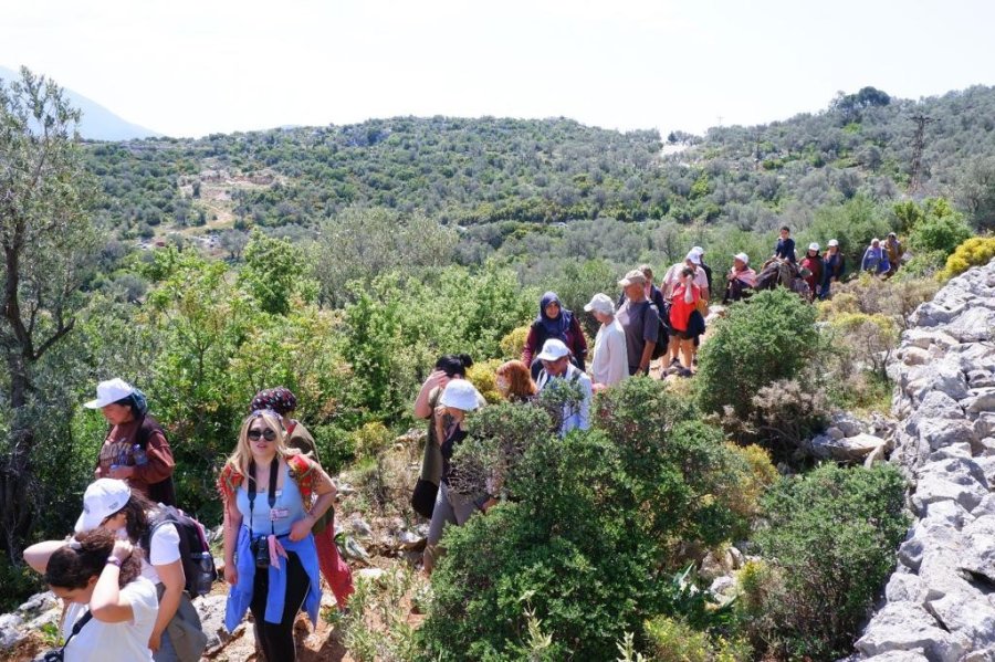 Kaş’ta Likya Su Yolu Yürüyüşü Ve Patara Yörük Göçü Düzenlendi