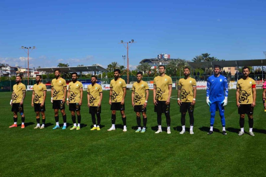 Manavgat Belediyespor Mahmutlar’ı 5-0 Mağlup Etti