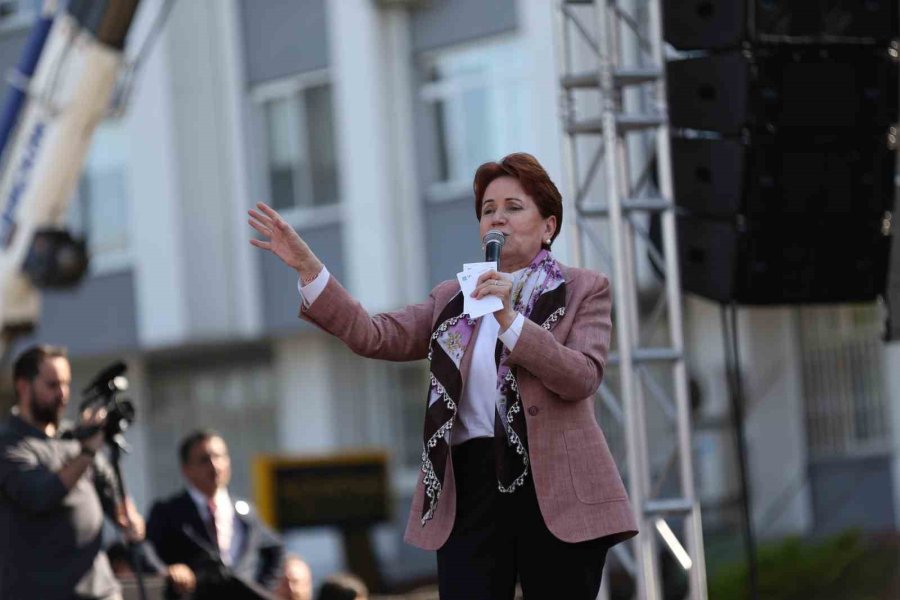 İyi Parti Genel Başkanı Akşener: "18-26 Yaş Arasındaki Gençlere İş Bulana Kadar 2 Bin 500 Lira Maaş Ödeyeceğiz"