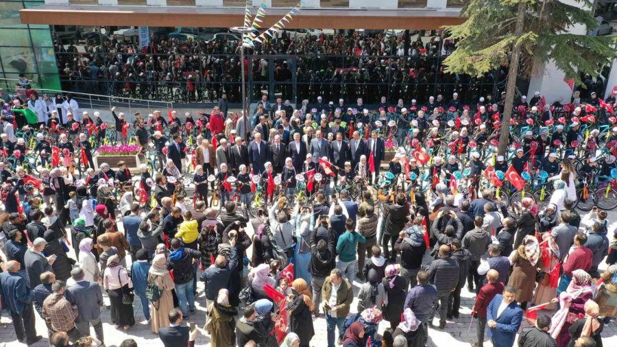 Konya’daki 20. Bilgehane Dualarla Açıldı