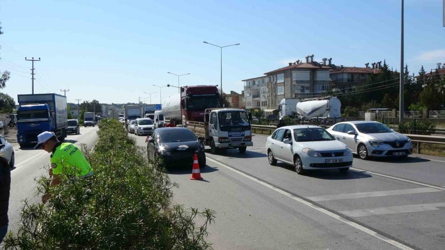 Alkollü Ve Ehliyetsiz Sürücü Zincirleme Kazaya Sebep Oldu