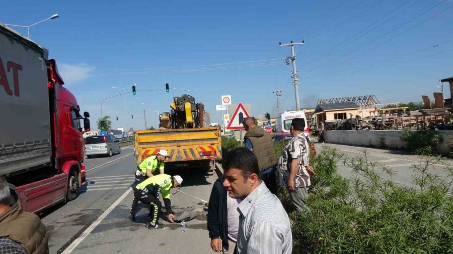 Alkollü Ve Ehliyetsiz Sürücü Zincirleme Kazaya Sebep Oldu