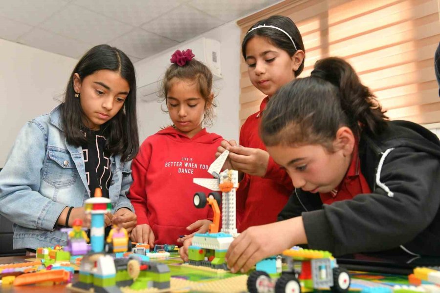 Yenişehir Belediyesi Minik Bilim Kahramanlarını Buluşturuyor