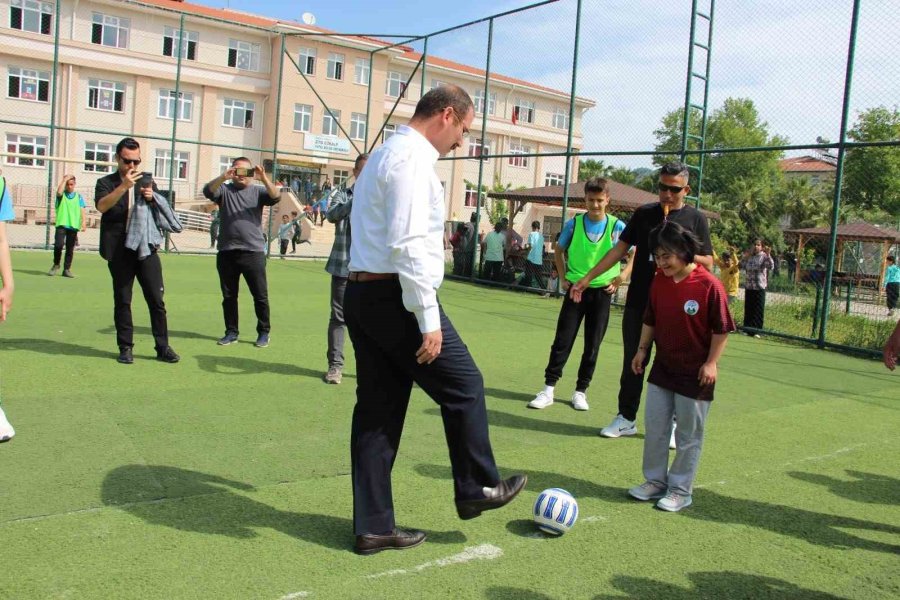 Kumluca’da Down Sendromlular Futbol İl Şampiyonası Yapıldı