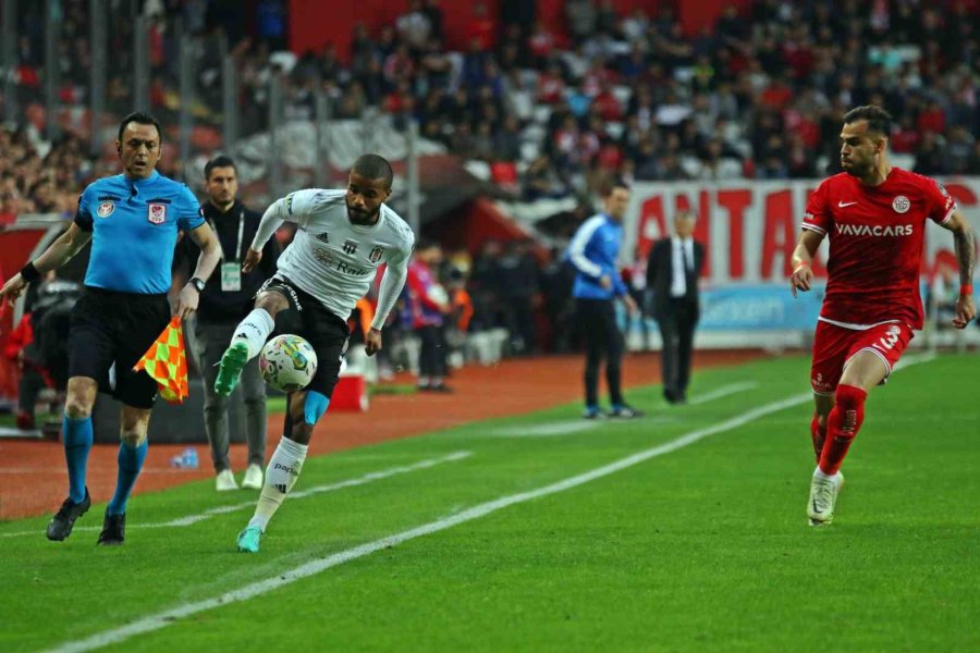 Spor Toto Süper Lig: Fta Antalyaspor: 1 - Beşiktaş: 0 (ilk Yarı)