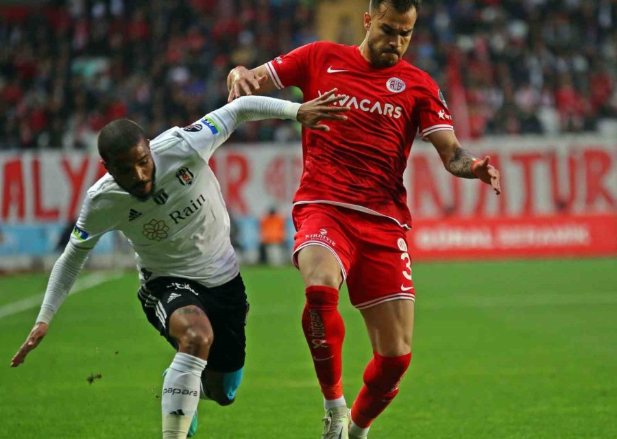 Spor Toto Süper Lig: Fta Antalyaspor: 1 - Beşiktaş: 0 (ilk Yarı)