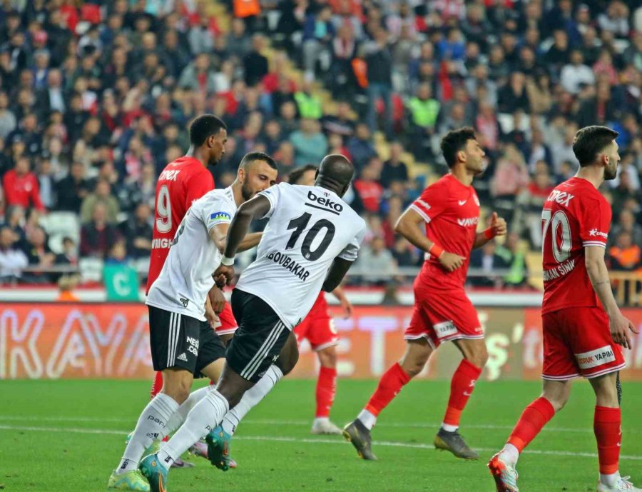 Spor Toto Süper Lig: Fta Antalyaspor: 1 - Beşiktaş: 3 (maç Sonucu)