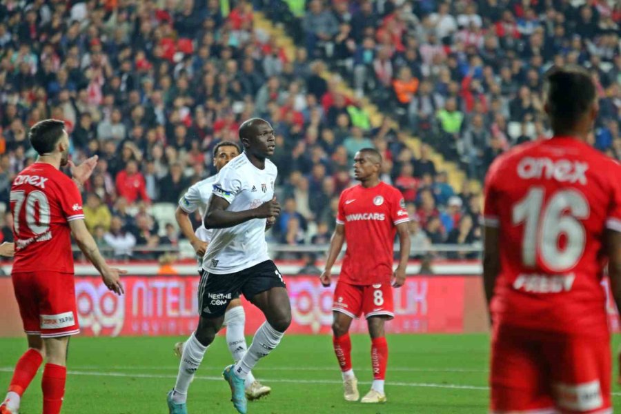 Spor Toto Süper Lig: Fta Antalyaspor: 1 - Beşiktaş: 3 (maç Sonucu)