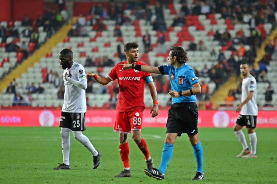 Spor Toto Süper Lig: Fta Antalyaspor: 1 - Beşiktaş: 3 (maç Sonucu)