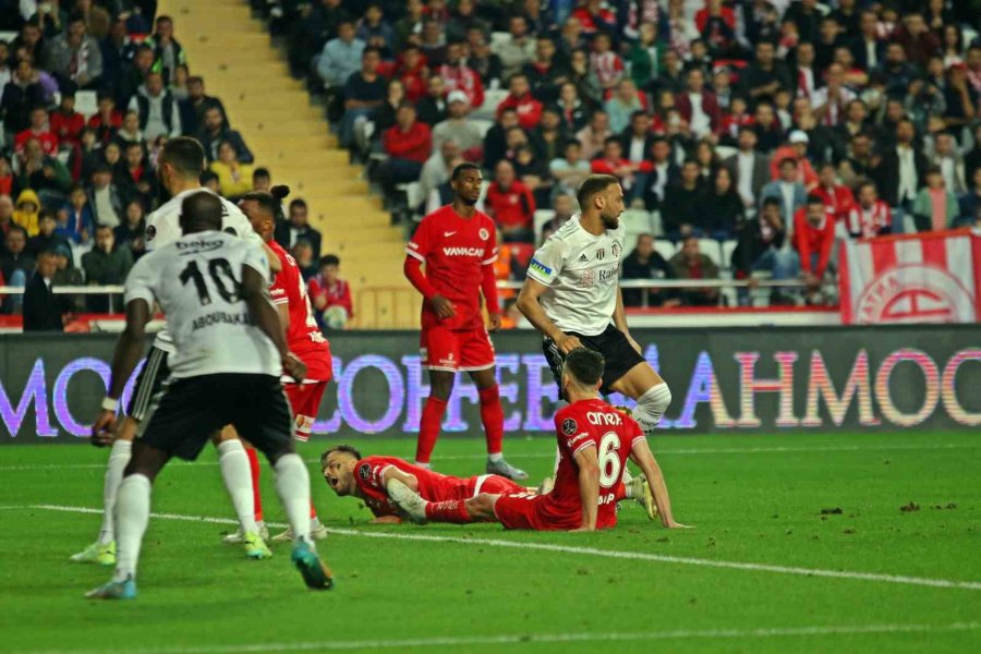 Spor Toto Süper Lig: Fta Antalyaspor: 1 - Beşiktaş: 3 (maç Sonucu)