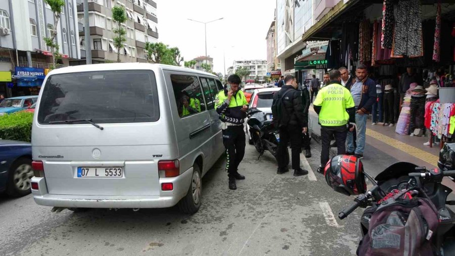 Kaskı Sayesinde Ölümden Döndü