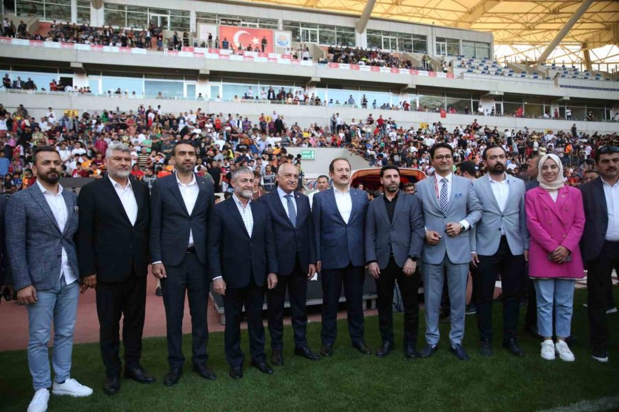 “tff Omuz Omuza Gösteri Maçı” Mersin’de Oynandı