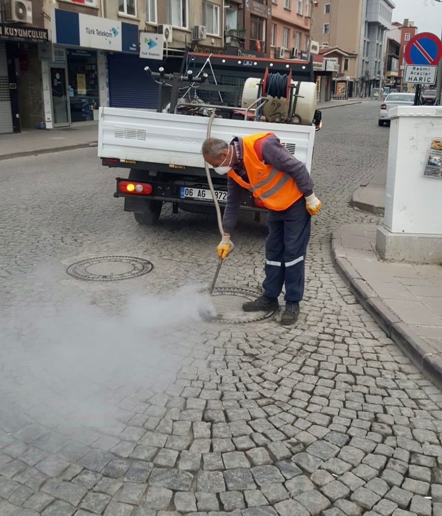 Akşehir Belediyesi Kanal Sisleme Çalışmalarına Devam Ediyor