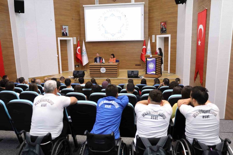 Alkü’de Engelsiz Spor Konuşuldu