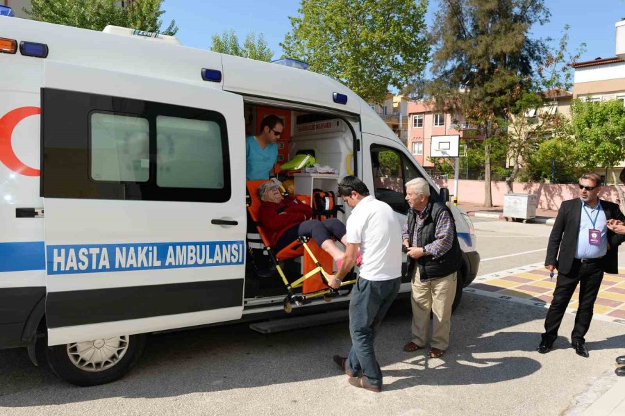 Demokrasi Otobüsü, Depremzede Vatandaşları Sandığa Ulaştıracak