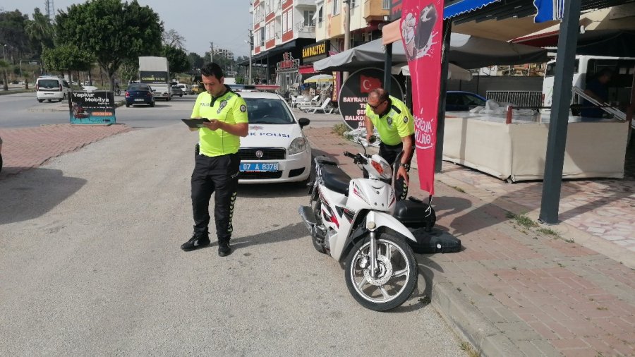 Çarpıp Yaralanmasına Sebep Olduğu Motosiklet Sürücüsünü Olay Yerinde Bırakıp Kaçtı