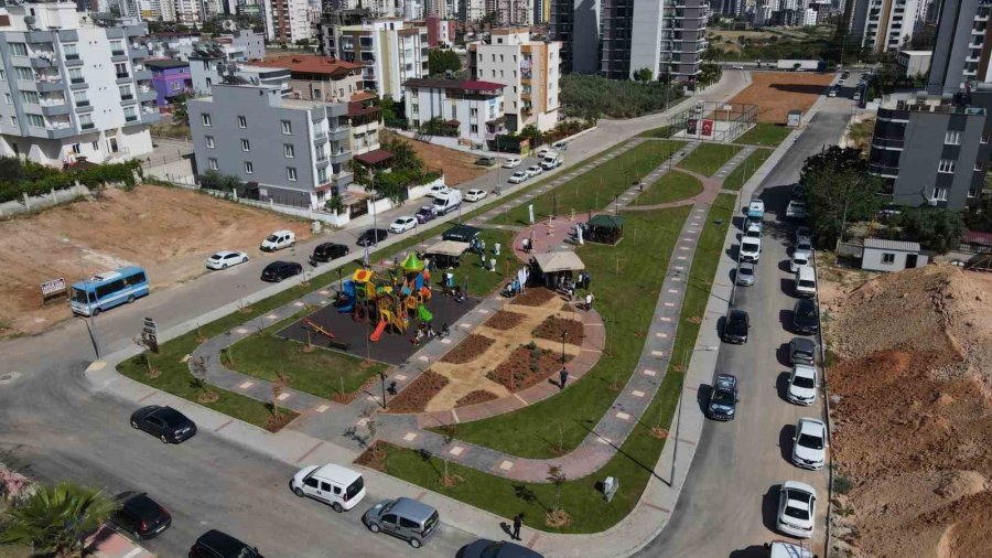 Yenişehir Belediyesi Kente Yeşil Alanlar Kazandırıyor