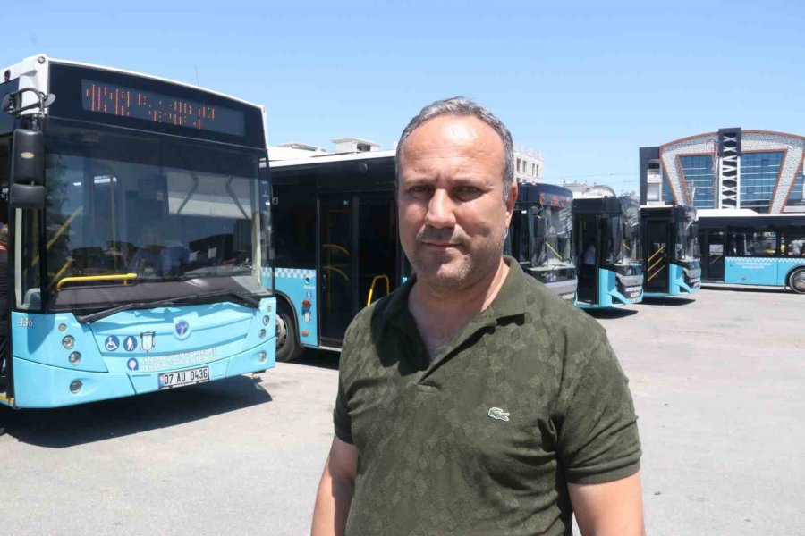 Turizm Sezonunu Açan Antalya’da Toplu Taşımada 17 Bin Tl Maaşla Şoför Bulunamıyor