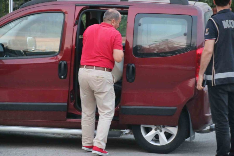 Antalya’da Sayılan Oylar Toplama Noktasına Gelmeye Başladı