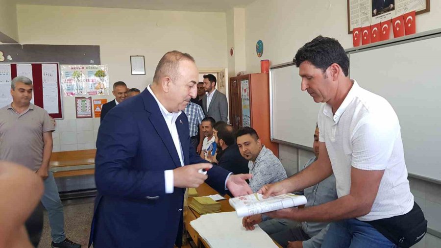 Bakan Çavuşoğlu Oyunu Alanya’da Kullandı