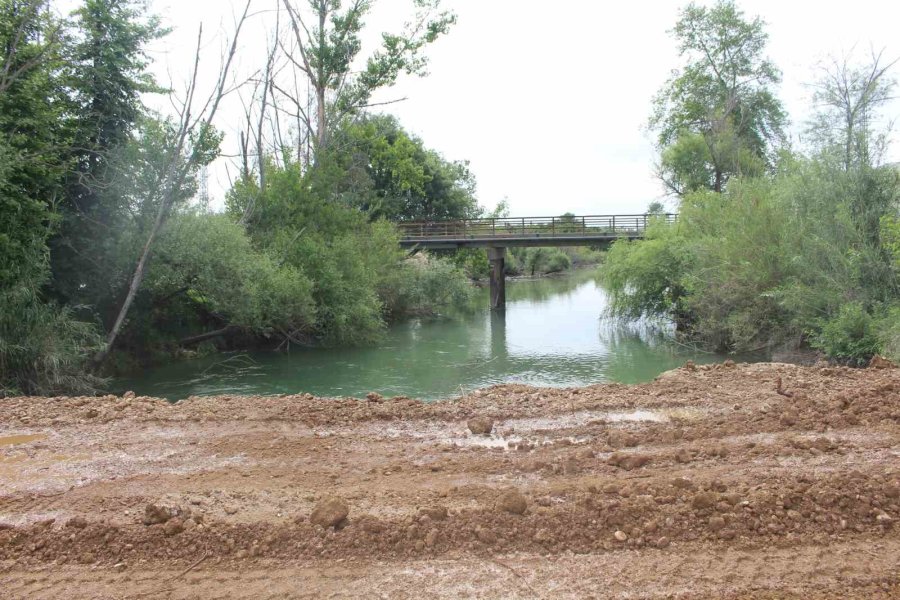 Büyükşehir Belediyesi Naras Köprüsü’nü Yeniliyor