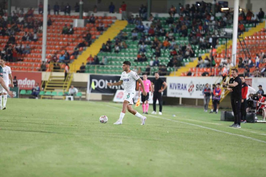 Spor Toto Süper Lig: Corendon Alanyaspor: 0 - Konyaspor: 3 (maç Sonucu)