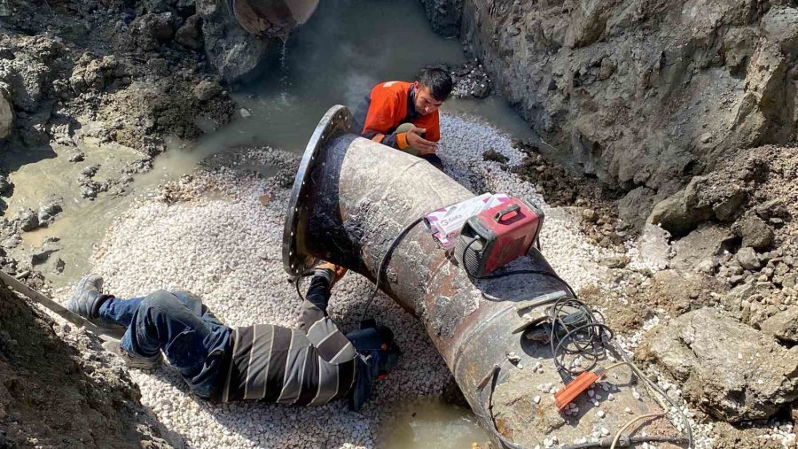 Kaş İslamlar’ın 30 Yıllık Su Sorunu Çözülüyor