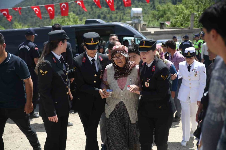 Mersinli Şehit Son Yolculuğuna Uğurlandı