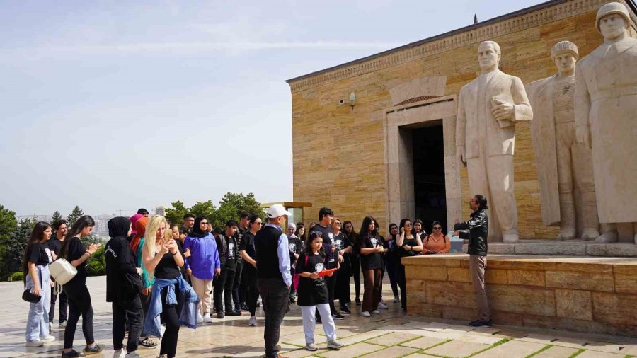 Tarsus Belediyesi Köy Okullarındaki Öğrencileri Ankara Gezisine Götürdü