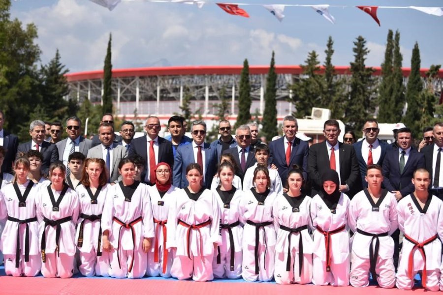 19 Mayıs Atatürk’ü Anma, Gençlik Ve Spor Bayramı Antalya’da Coşkuyla Kutlandı