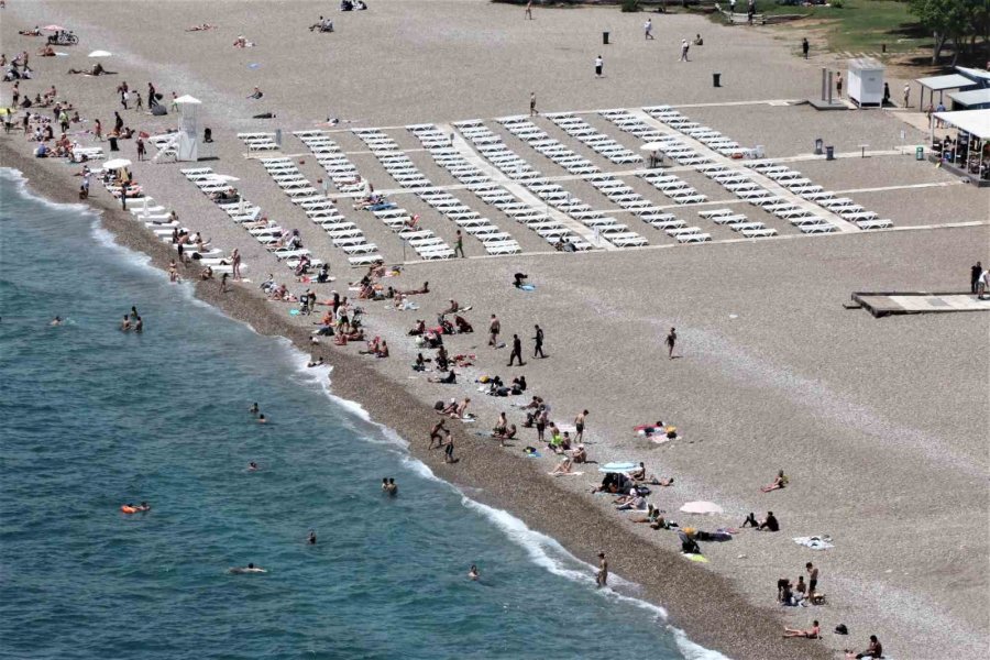 Antalya 19 Mayıs’ı Denizde Kutladı