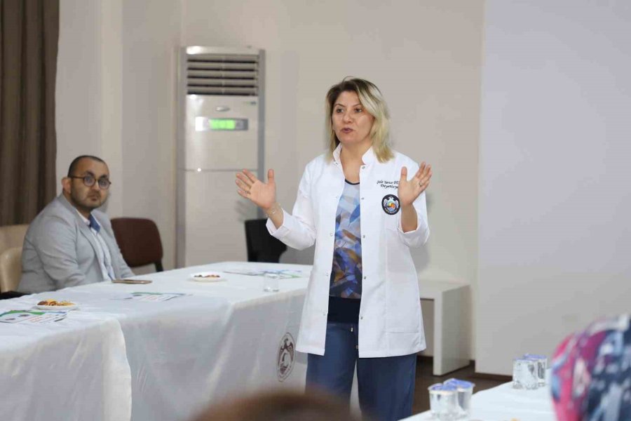 Alanya Belediyesi’nden “aile” Semineri