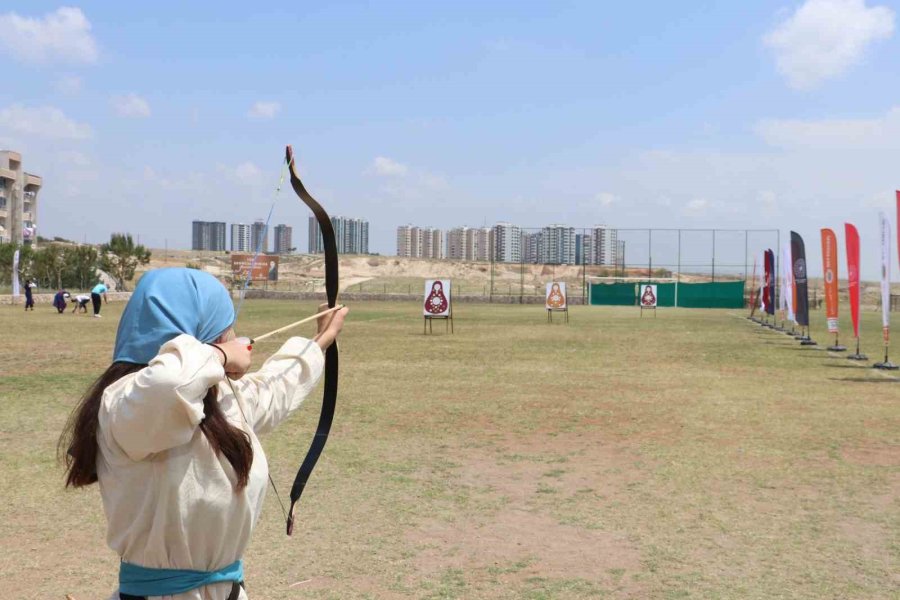 Toroslar’da Ata’ya Vefa İçin Türk Okçuluğu Turnuvası Yapıldı