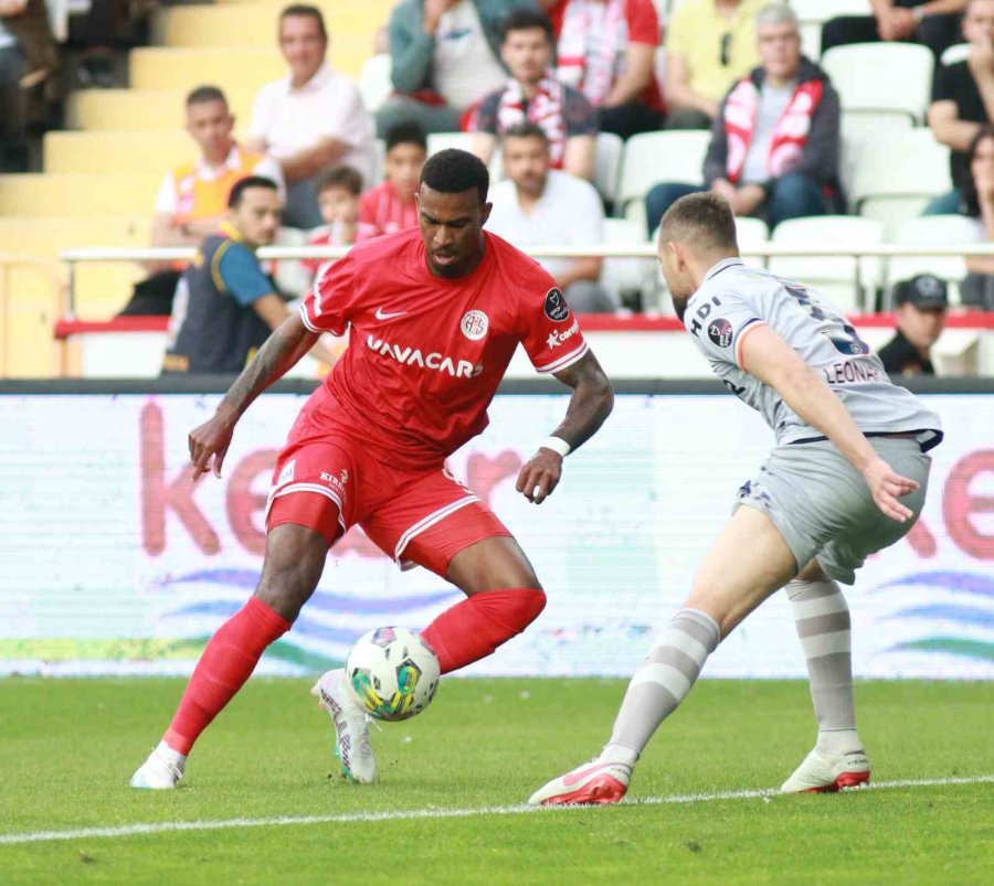 Spor Toto Süper Lig: Fta Antalyaspor: 0 - Medipol Başakşehir: 0 (maç Sonucu)