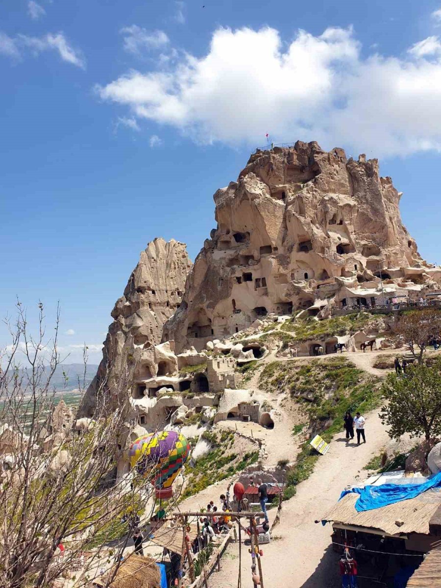 Akdenizli Gençler Kapadokya’yı Gezdi