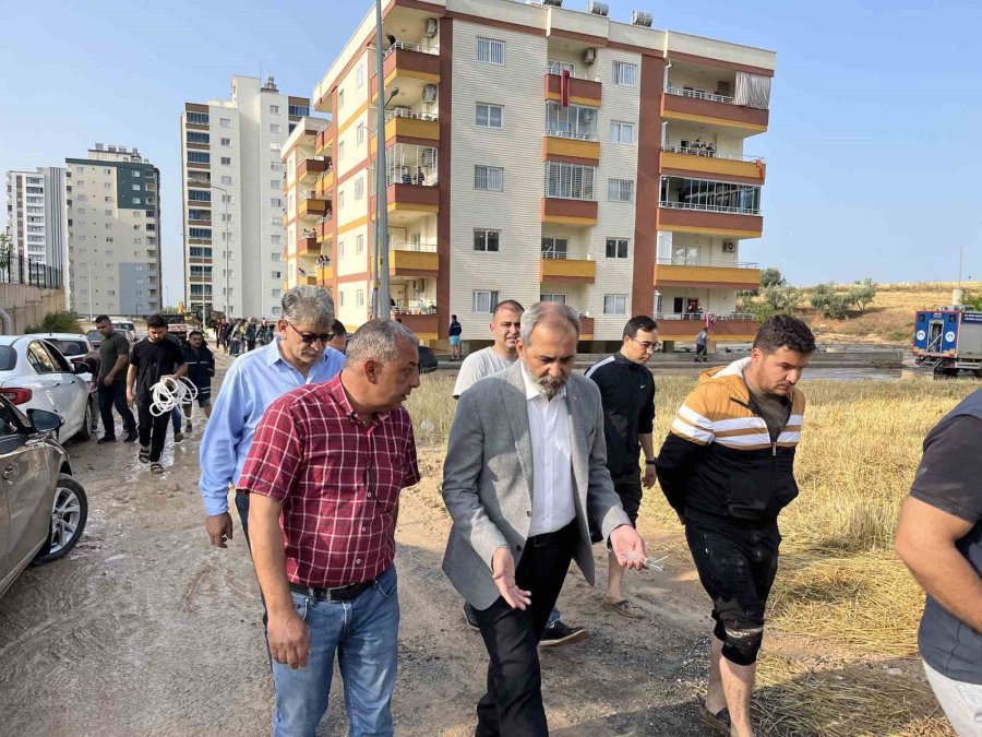 Tarsus’ta Yağış Tahribata Yol Açtı