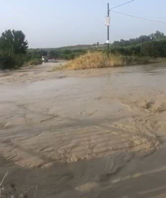 Sağanak Yağış Mersin’de Hayatı Olumsuz Etkiledi