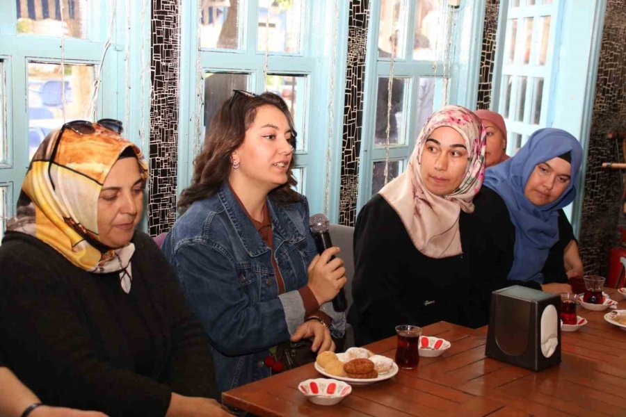 Akşehir’de "kadının Gözünden Akşehir" Konulu Toplantı