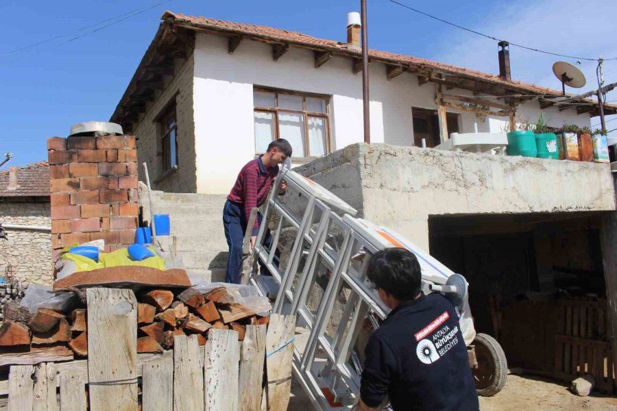 Büyükşehir, 19 İlçede 3 Bin 204 Adet Hasta Yatağı Yardımında Bulundu